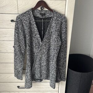 Donna Karan Monochrome Textured Knit Top